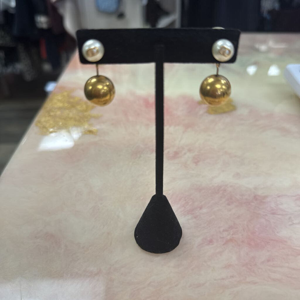 Pearl Tribales Earrings