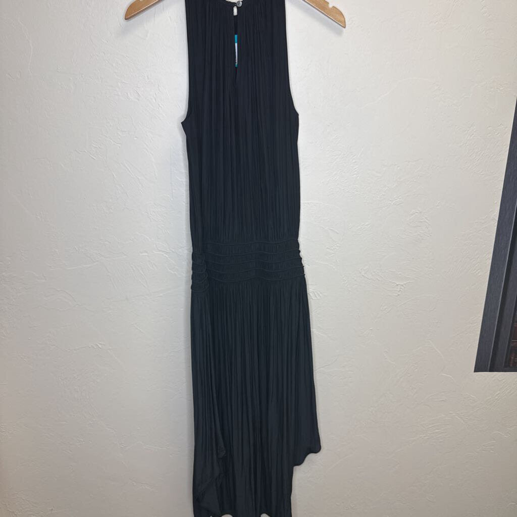 Sleeveless Cocktail