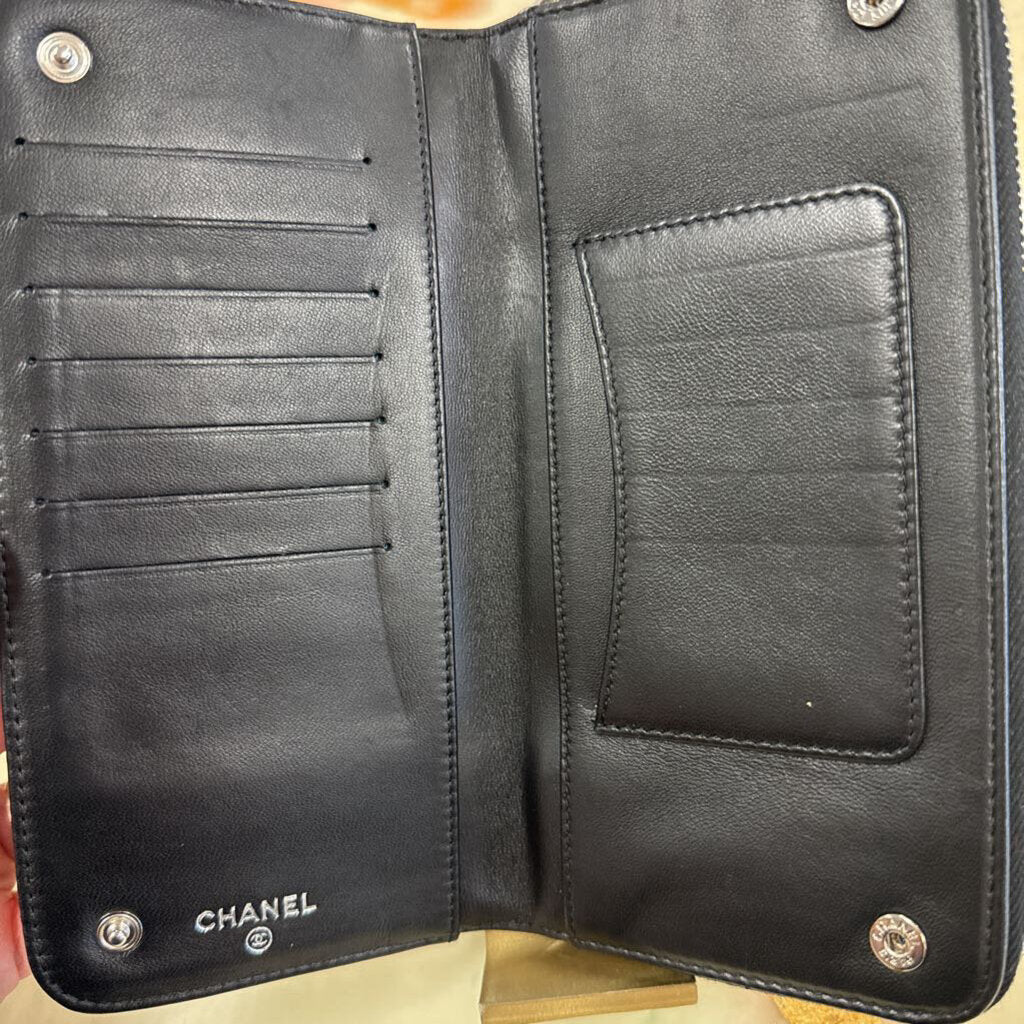 Quilted Paris - New York Wallet