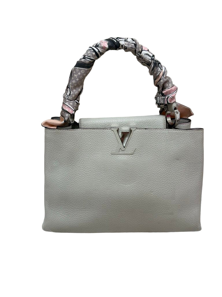 Ivory Taurillon Leather Capucines