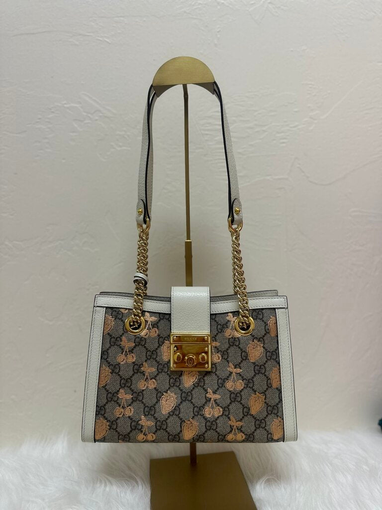 GG Supreme Berry Small Padlock