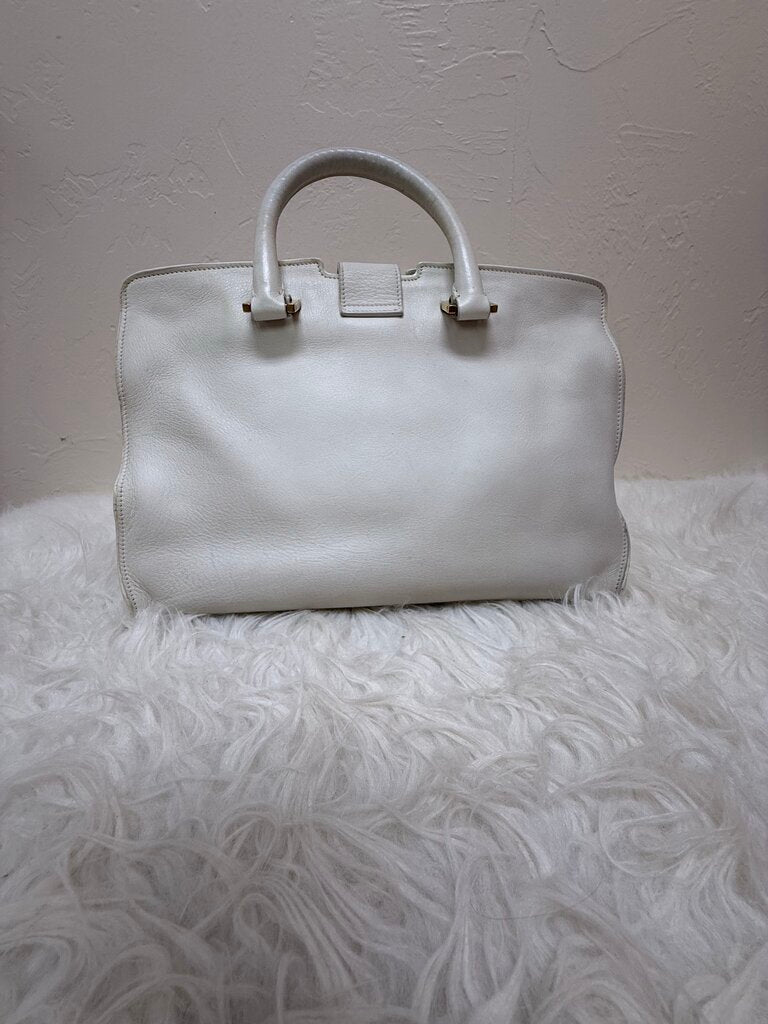 Calfskin Medium Classic Y Cabas