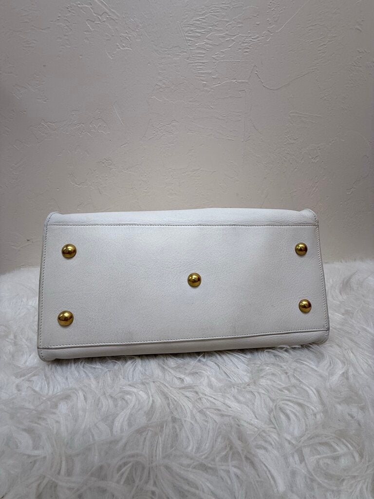 Calfskin Medium Classic Y Cabas