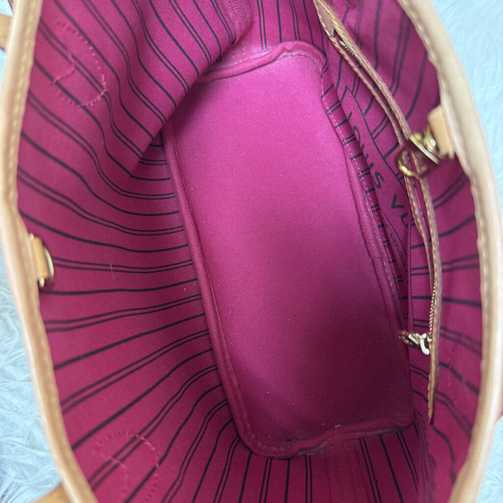 Monogram Neverfull PM with Pouchette