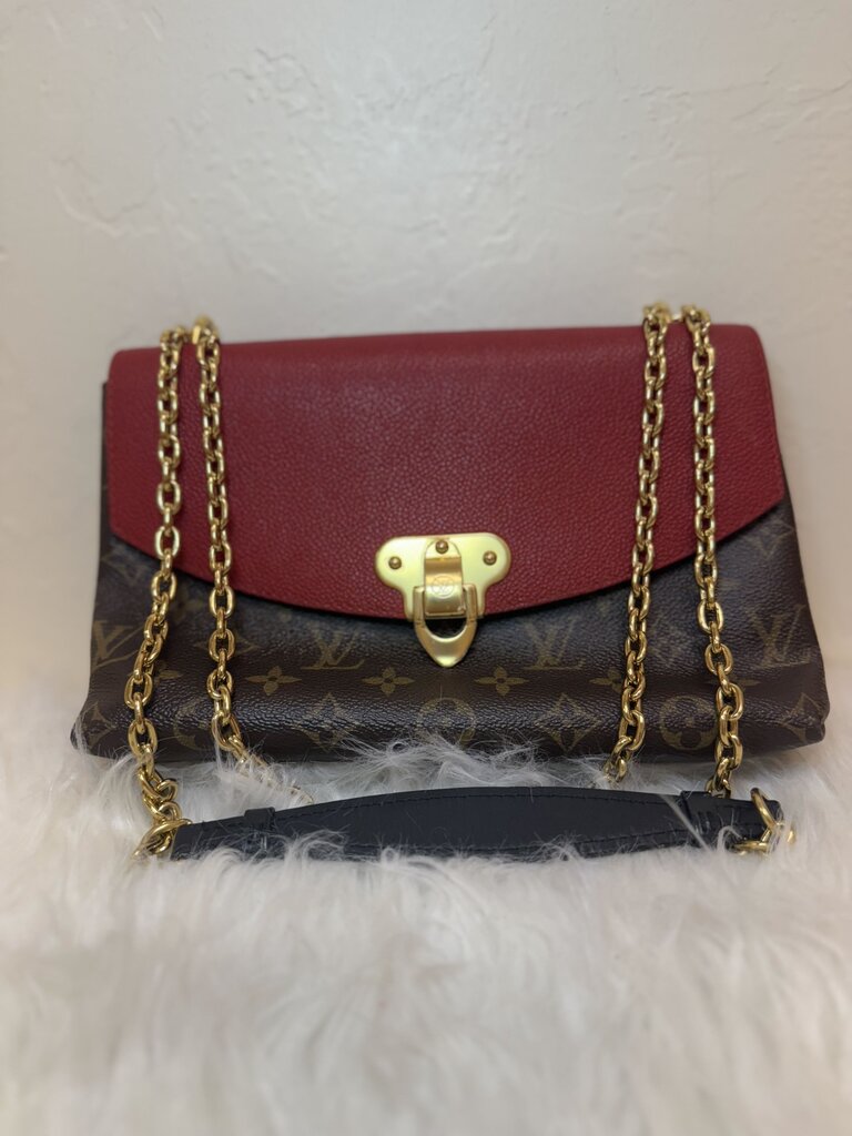 Monogram Saint Placide