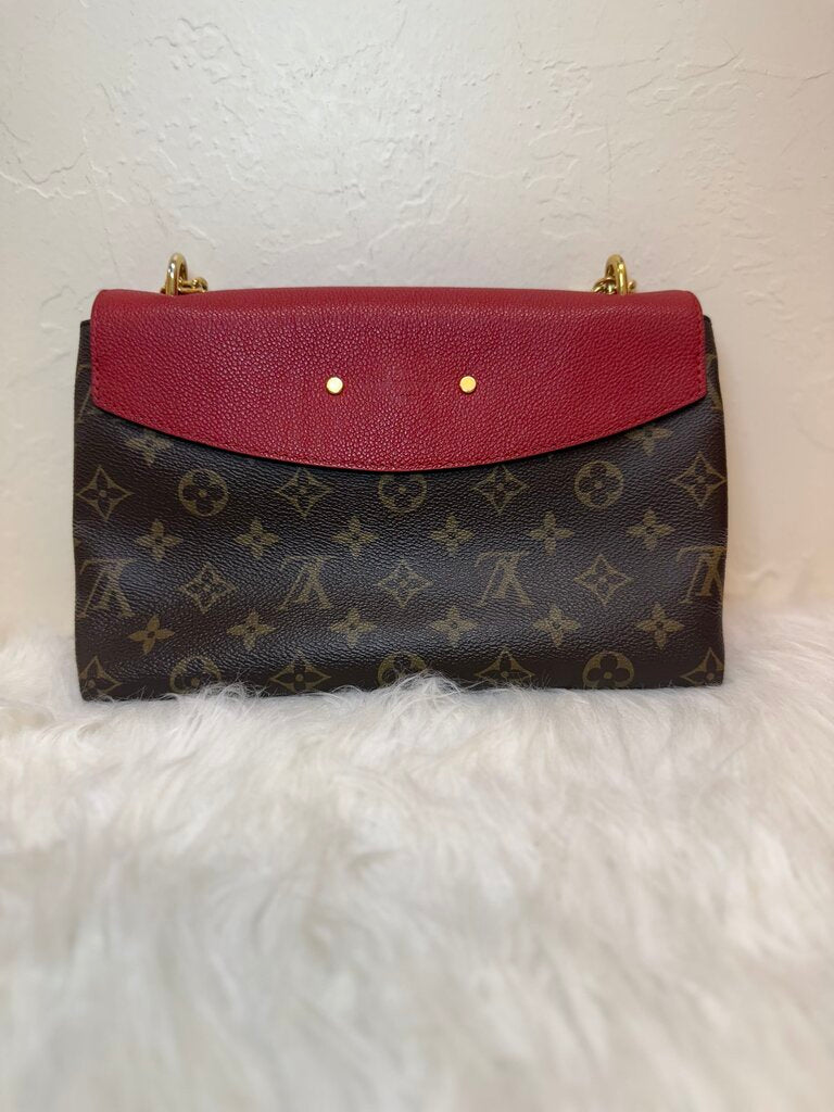 Monogram Saint Placide