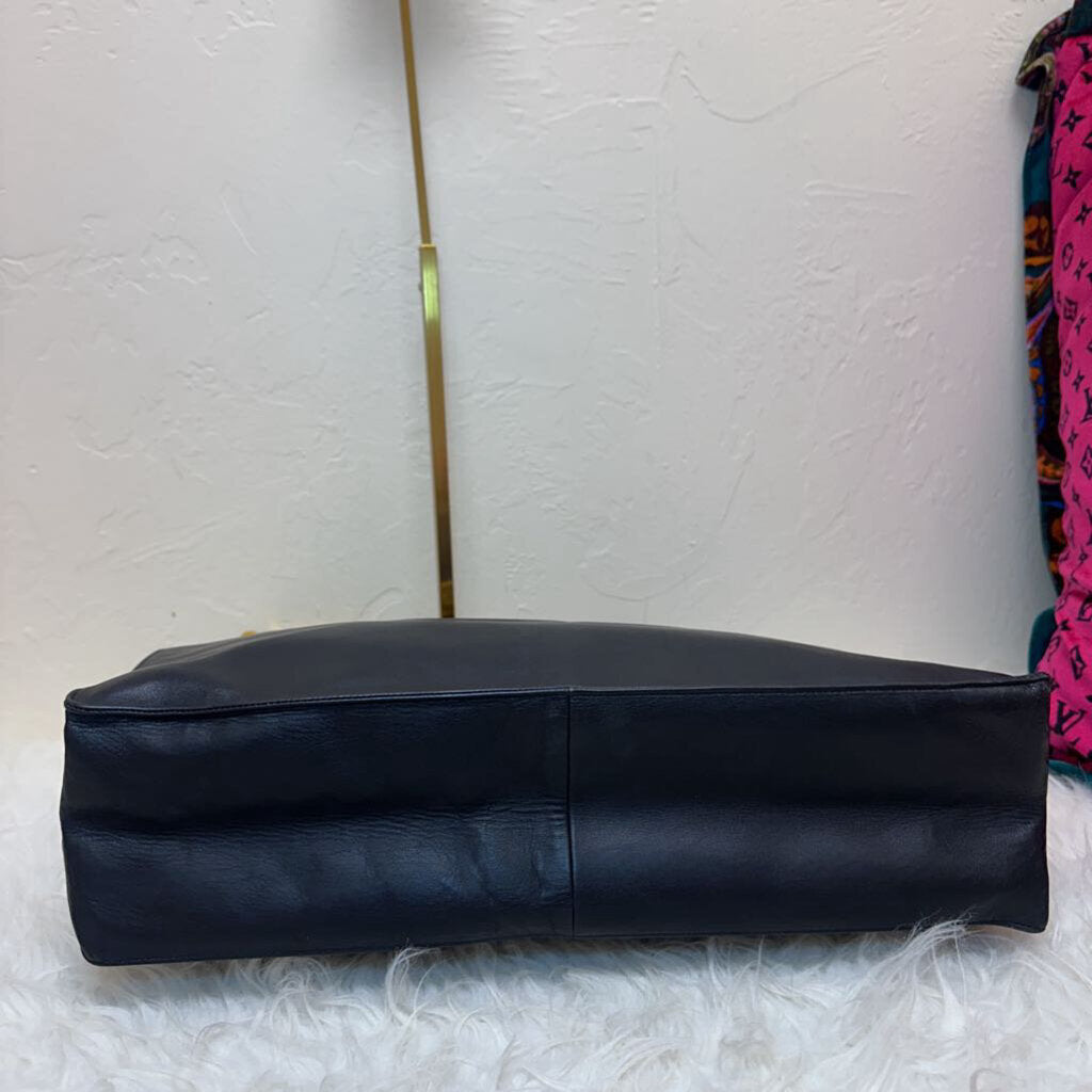 Extra Large Tote w/Gold Chain