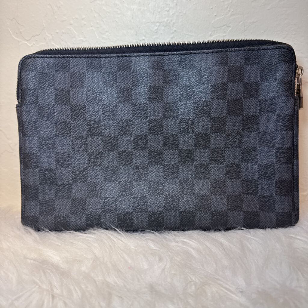 Damier Graphite Kasai Clutch