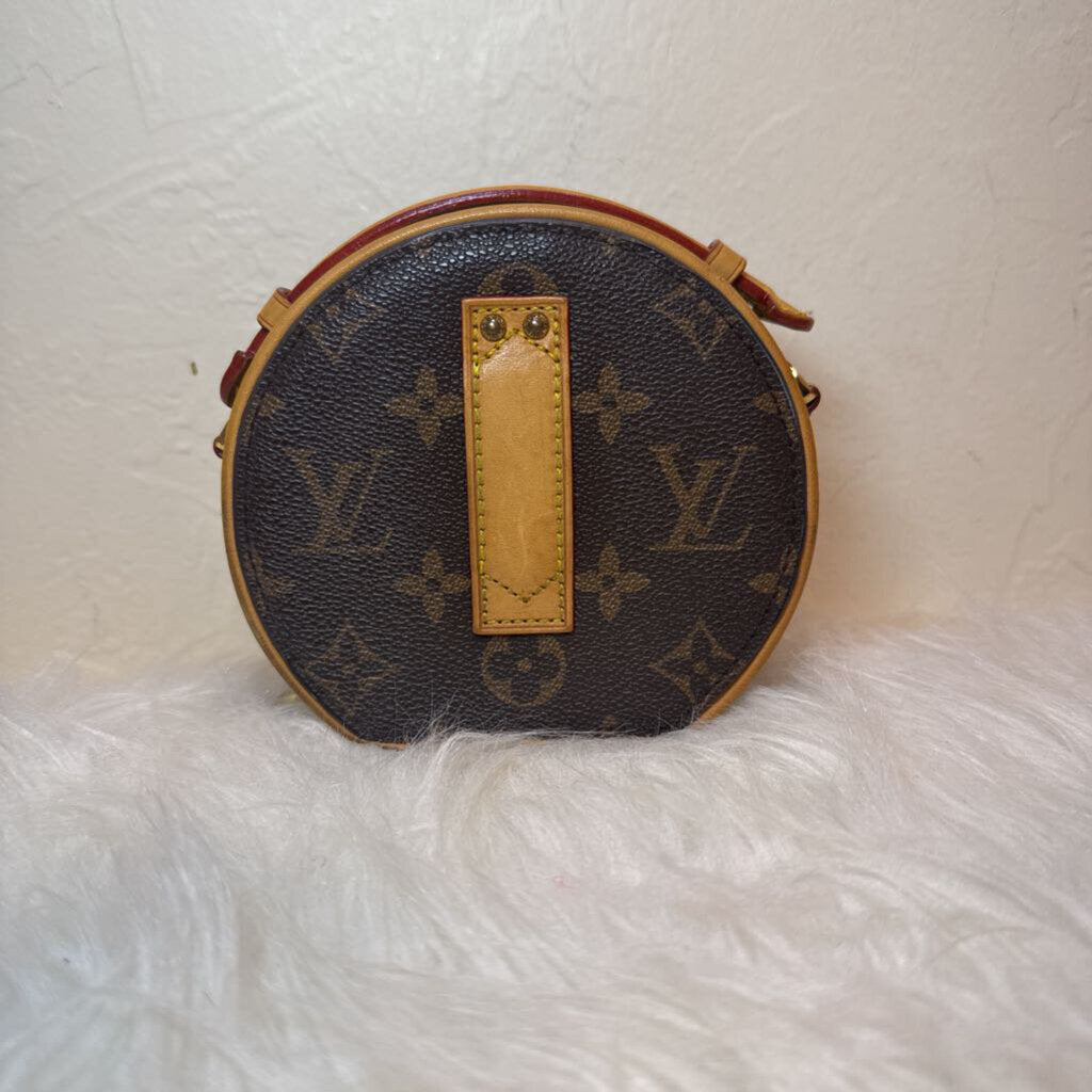 Monogram Mini Boite Chapeau