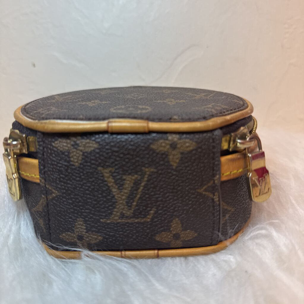 Monogram Mini Boite Chapeau