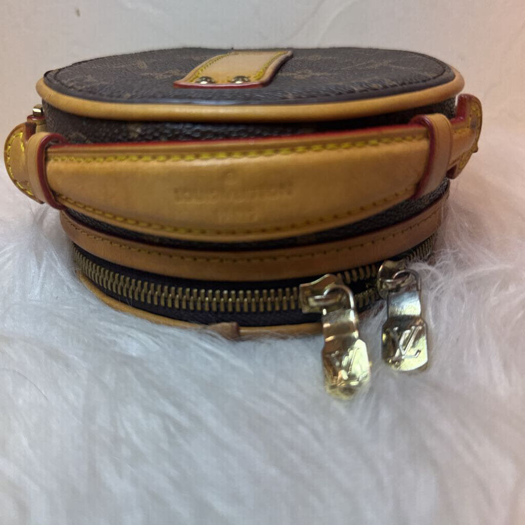 Monogram Mini Boite Chapeau
