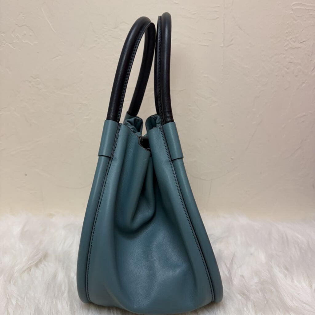 Small Ruched top handle