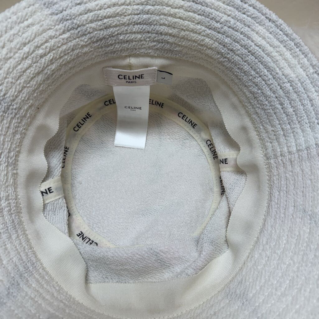 Bucket hat