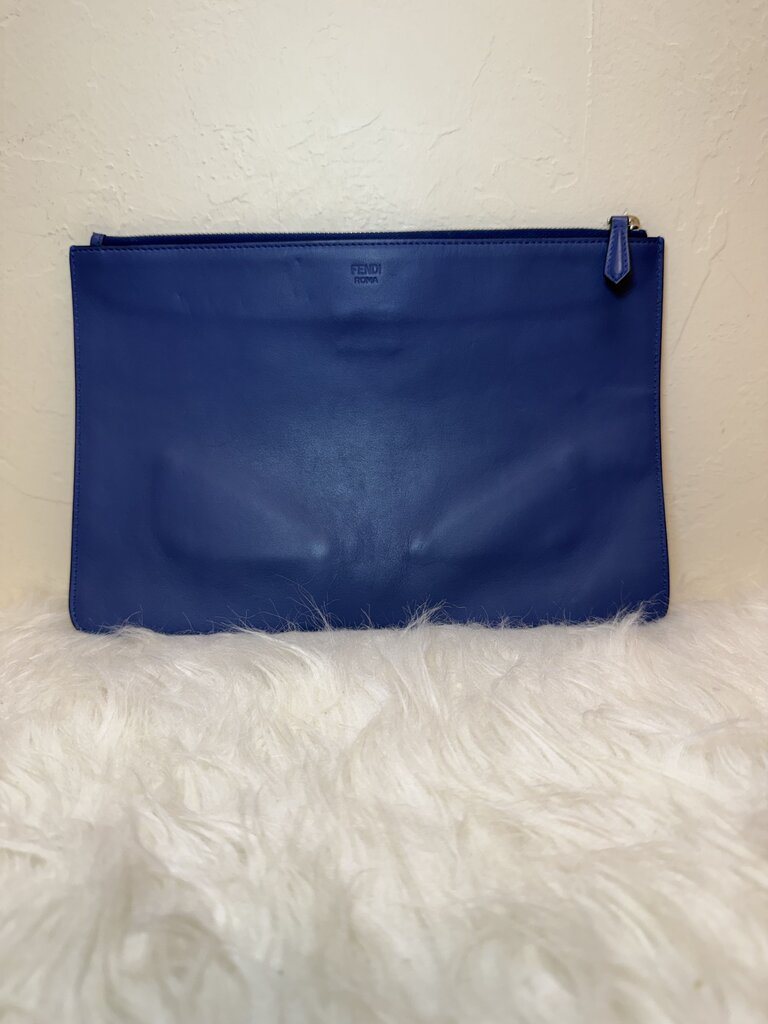 Vitello Century Metal Eyes Monster Pouch