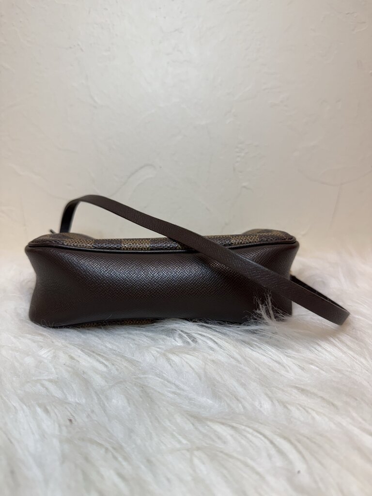 Damier Ebene Pouchette