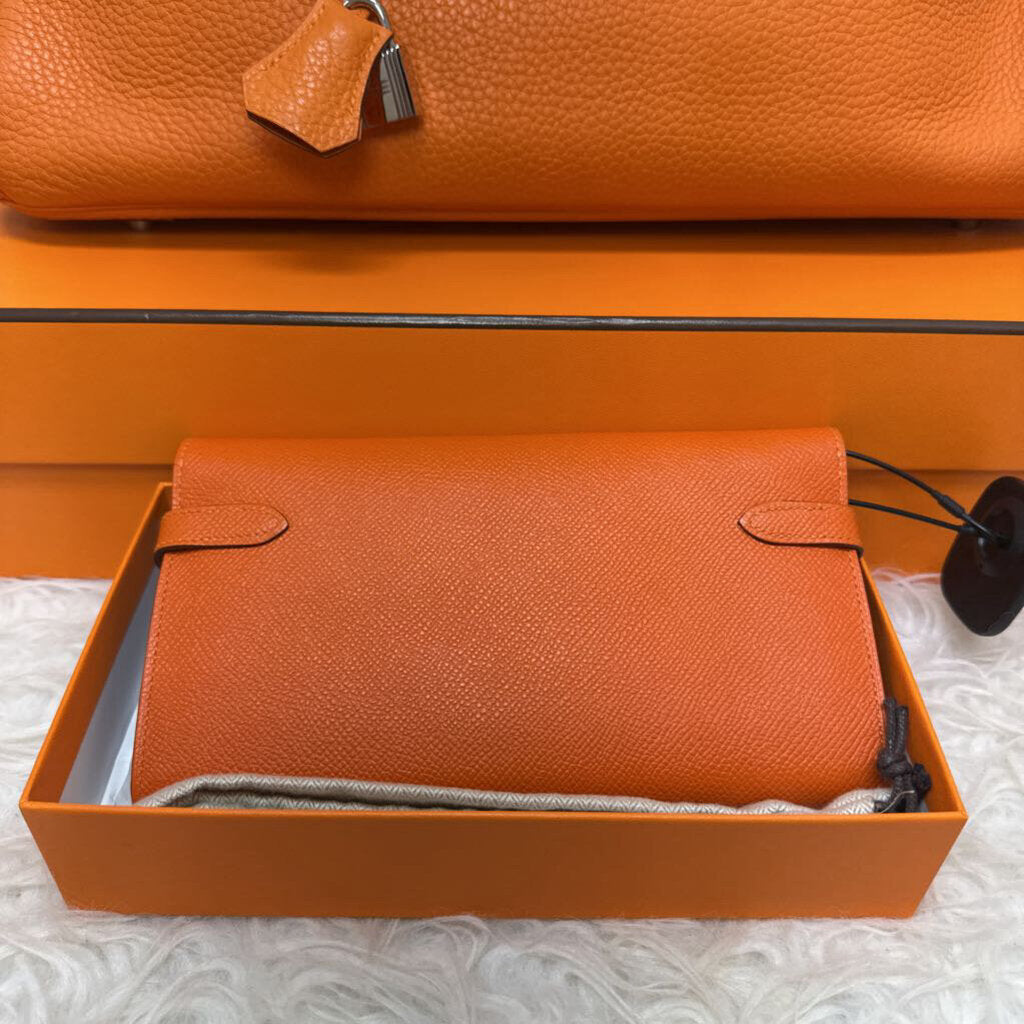 Epsom Kelly Longue Wallet Orange