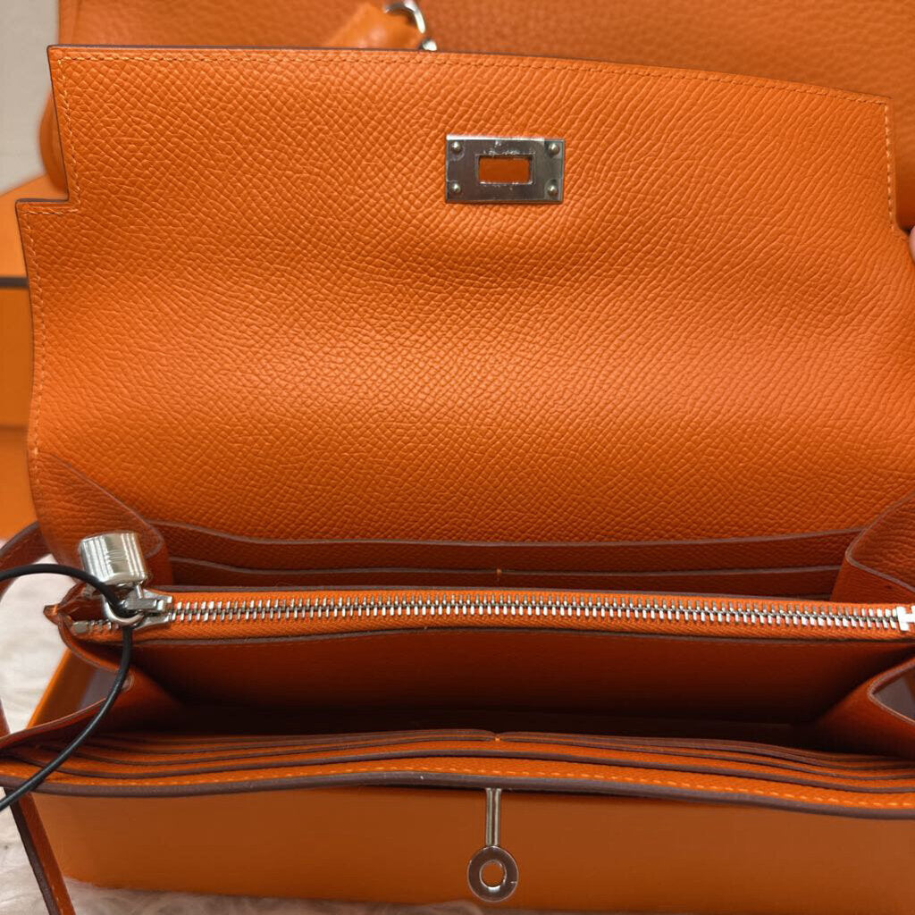 Epsom Kelly Longue Wallet Orange