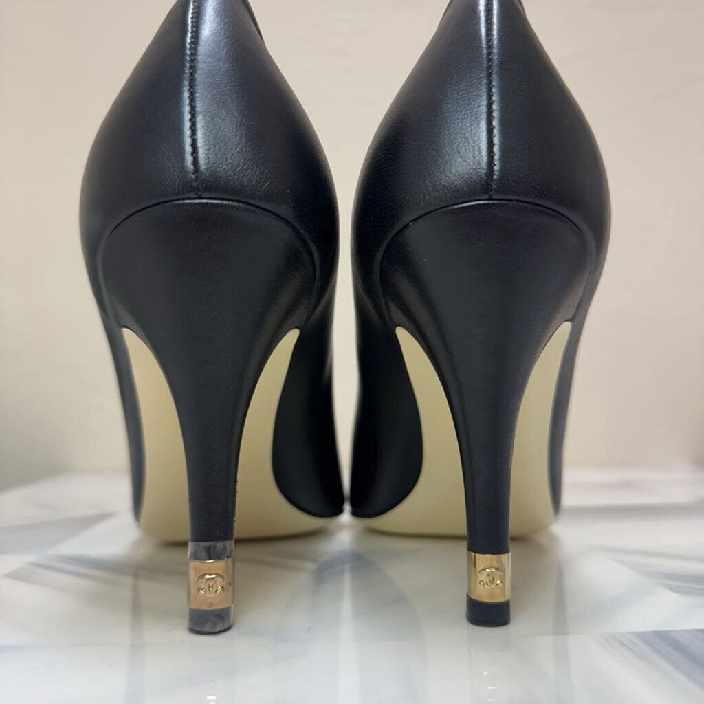 Black Lambskin Cap Toe Pumps Gold Tipped Heels