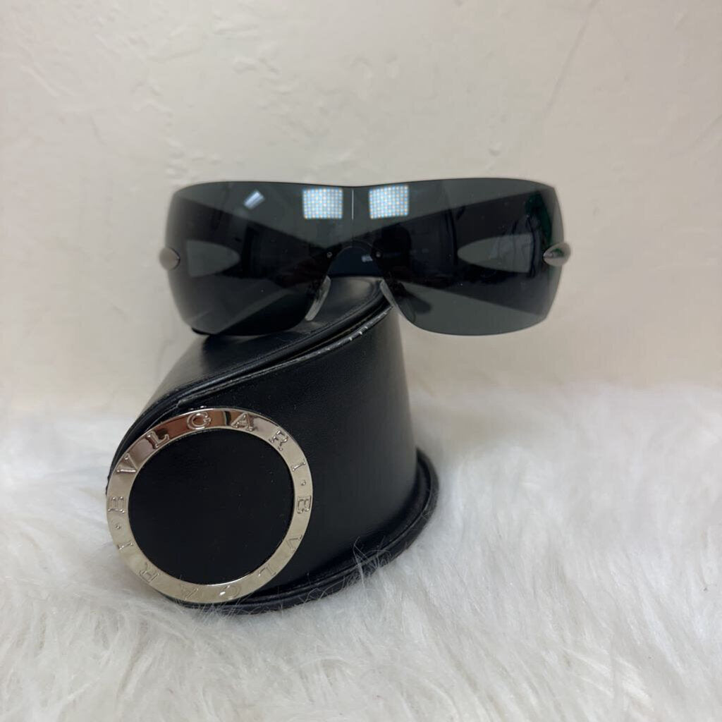 Shield Gradient Sunglasses with case and box