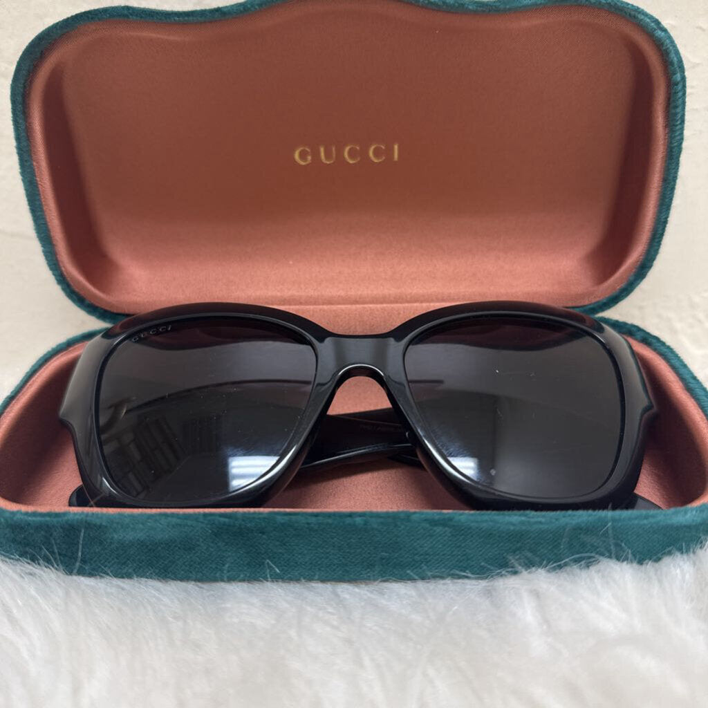 Oversized Acetate Butterfly Sunglasses GG0808S