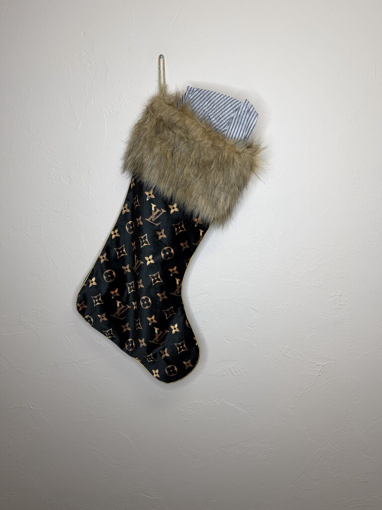 LV fur trim stocking