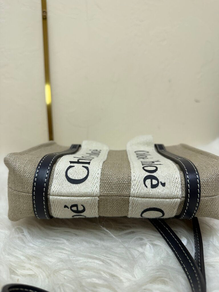 Canvas East West Mini NWT