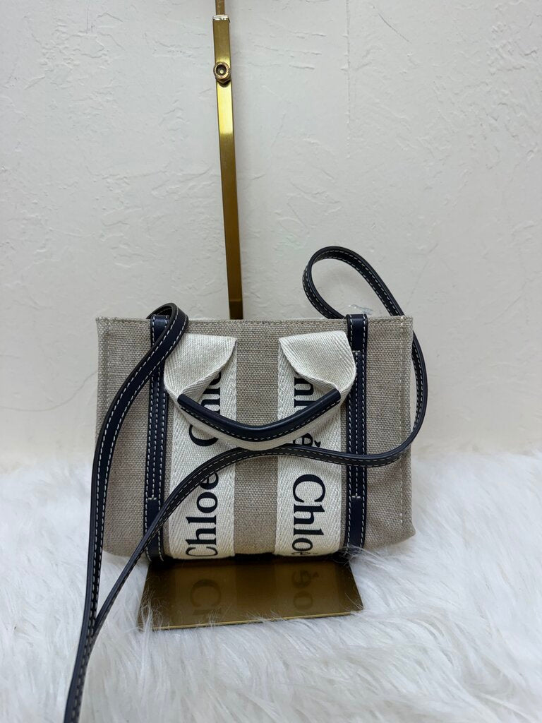 Canvas East West Mini NWT