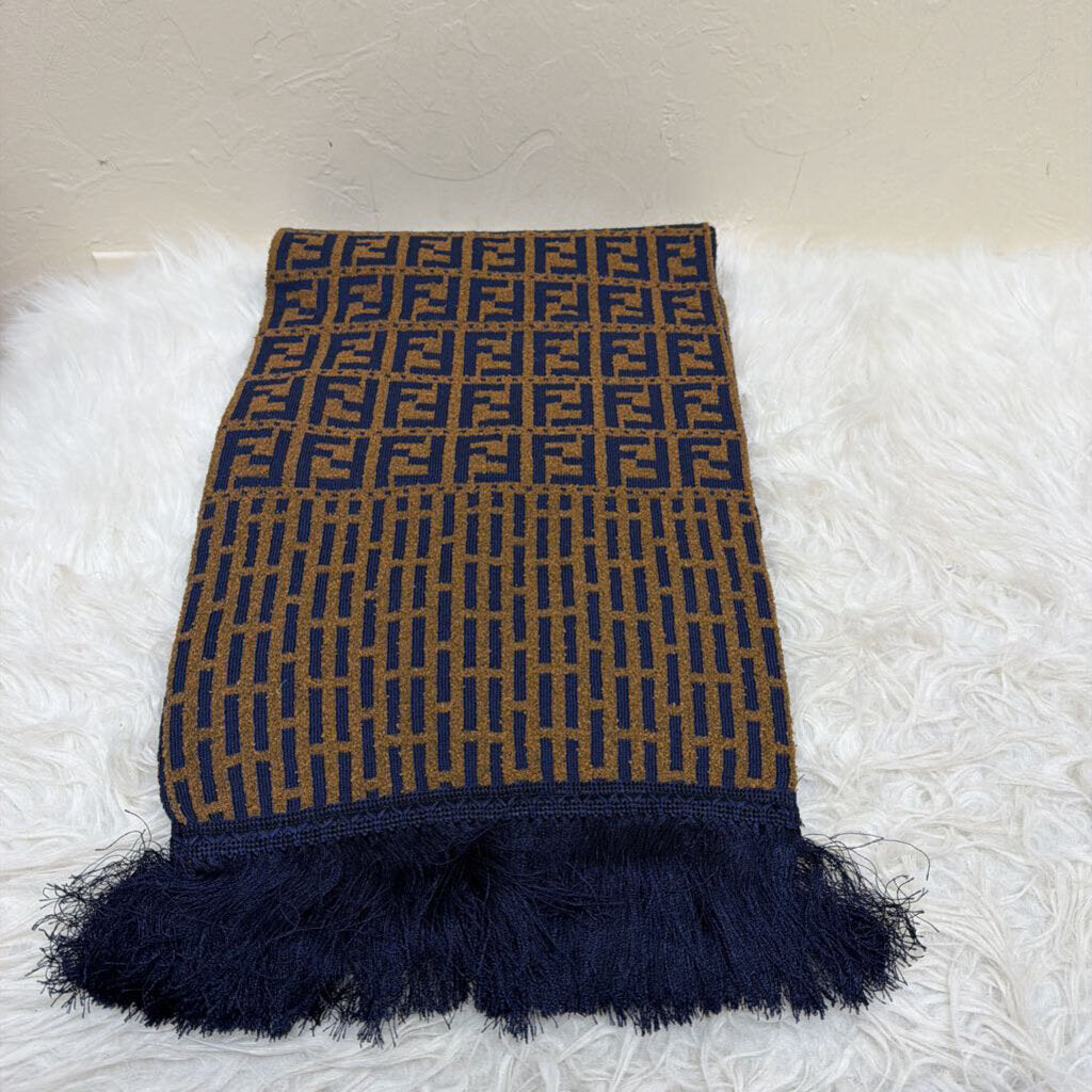 Scarf NWT