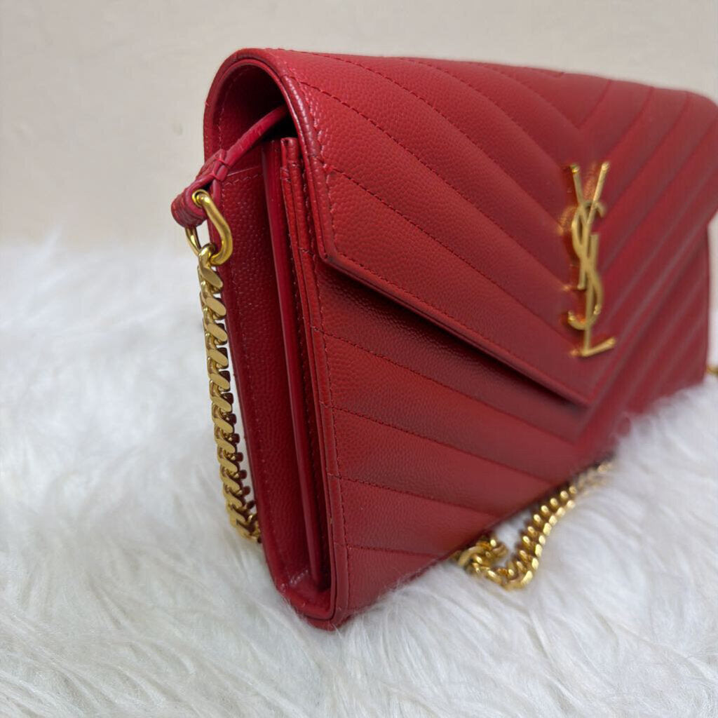 Cassandre Matelasse Envelope Red