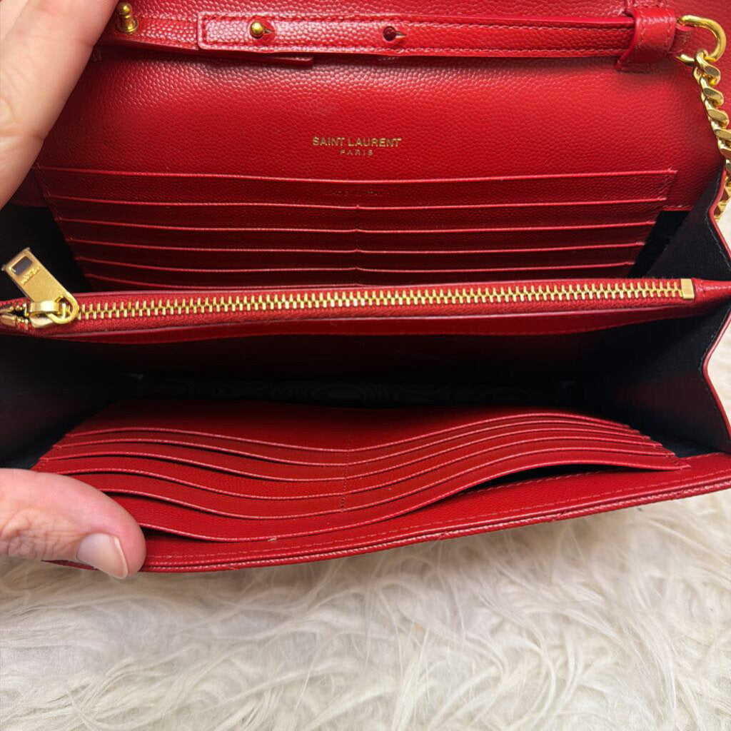 Cassandre Matelasse Envelope Red