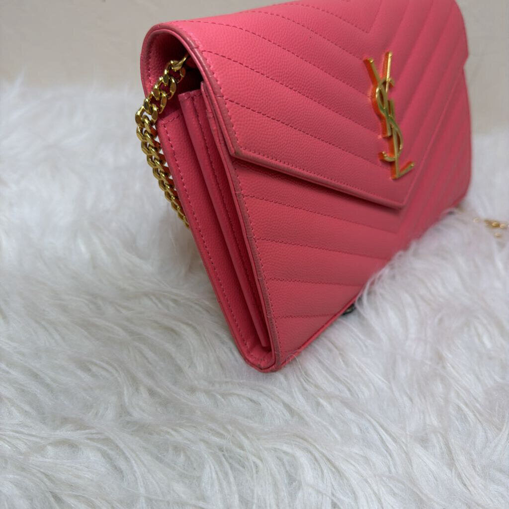 Cassandre Matelasse Envelope Pink