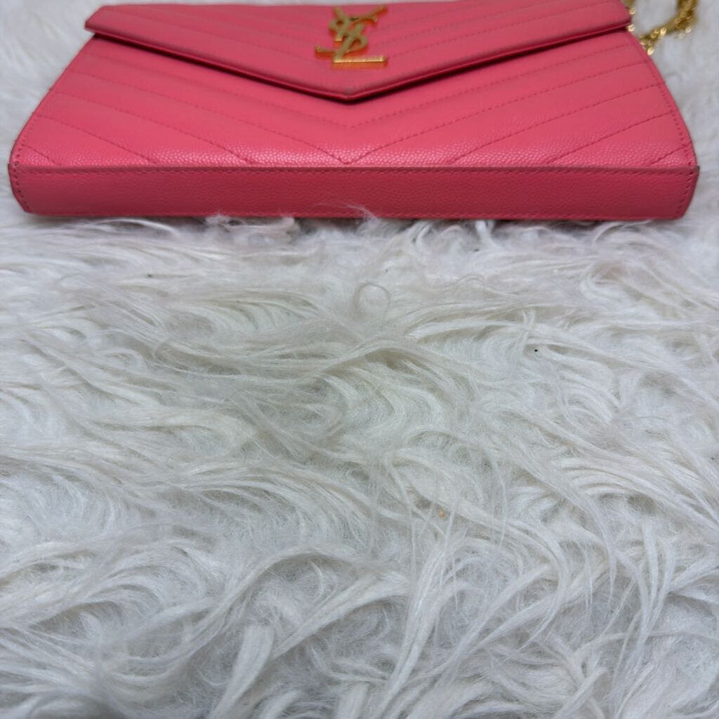 Cassandre Matelasse Envelope Pink