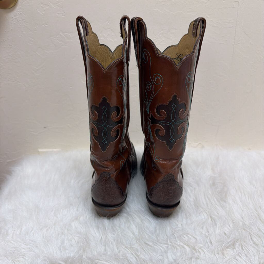 Alligator Embroidered Accent Brown Boots