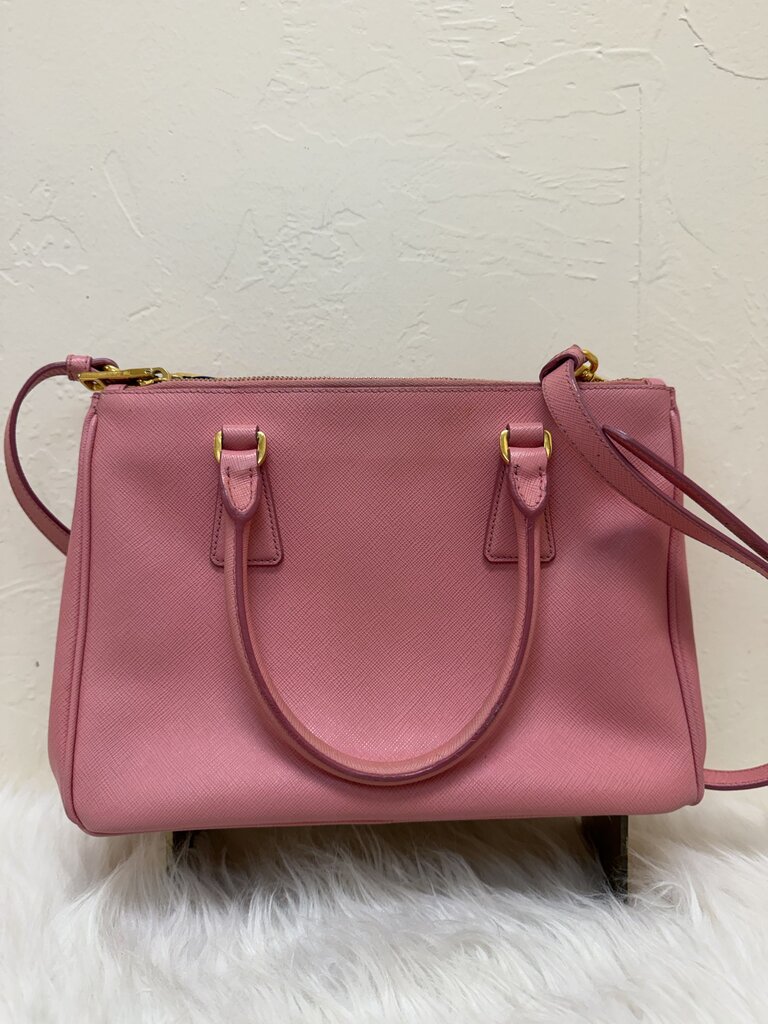 Saffiano Leather Galleria Double Zip Medium