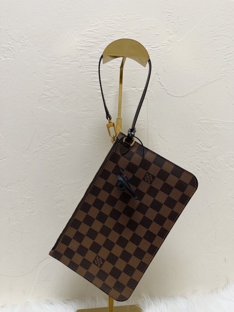 Damier Ebene Pochette