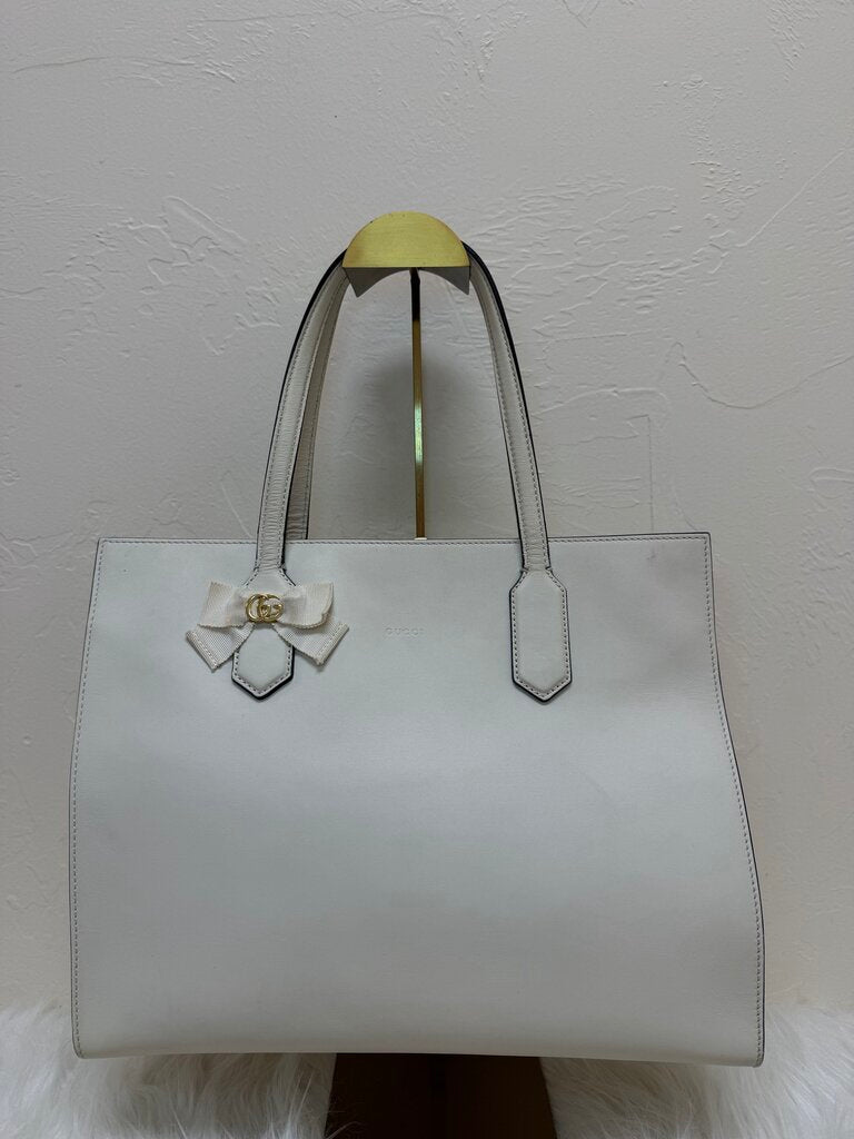 Running GG Japan Exclusive Ribbon GG Marmont Tote