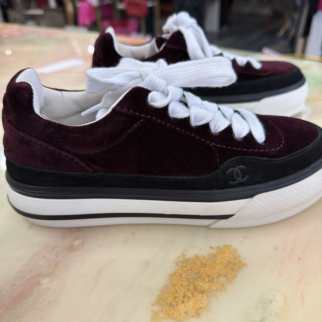 Interlocking CC Logo Velvet Suede Platform Trainers