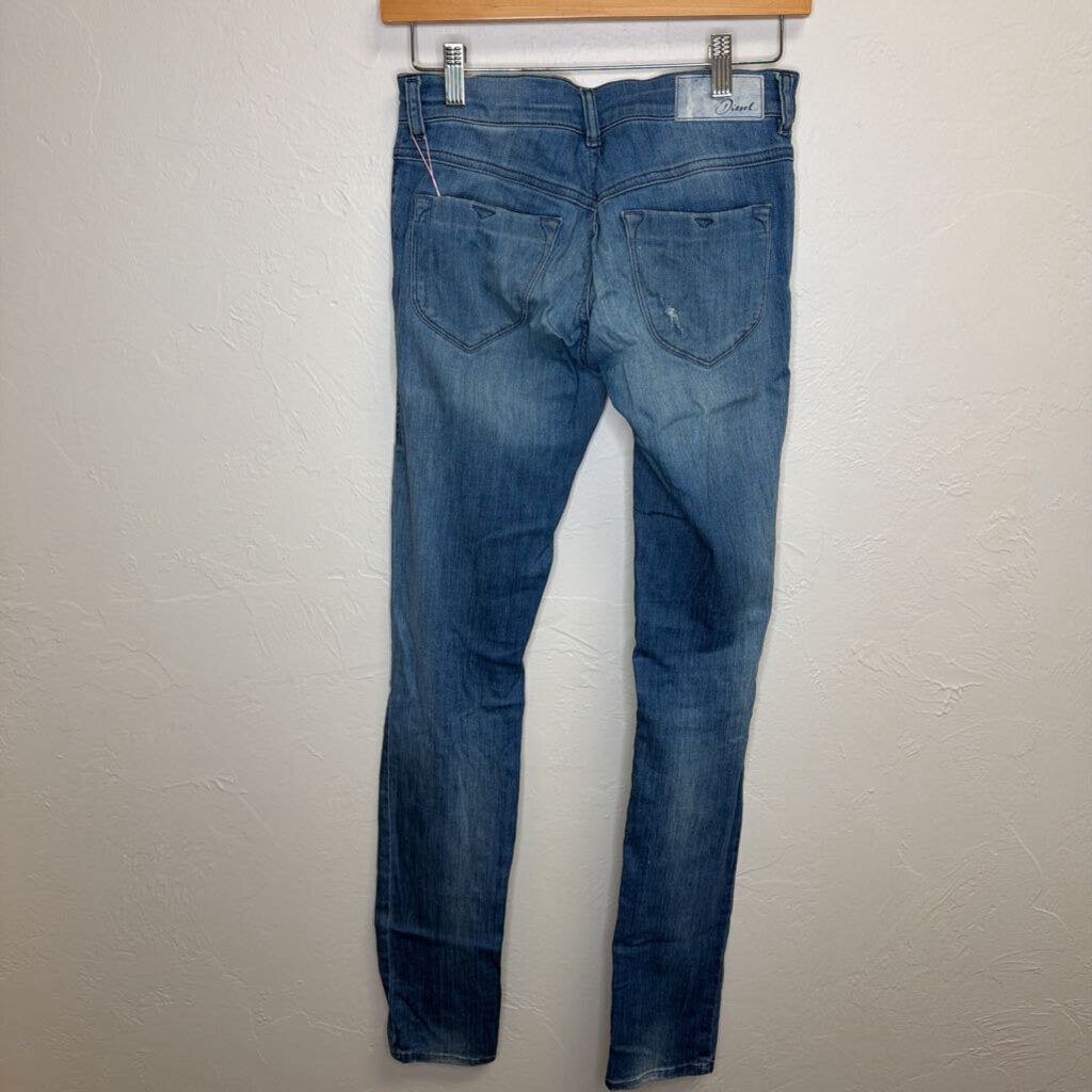 Distressed Skinny Jean