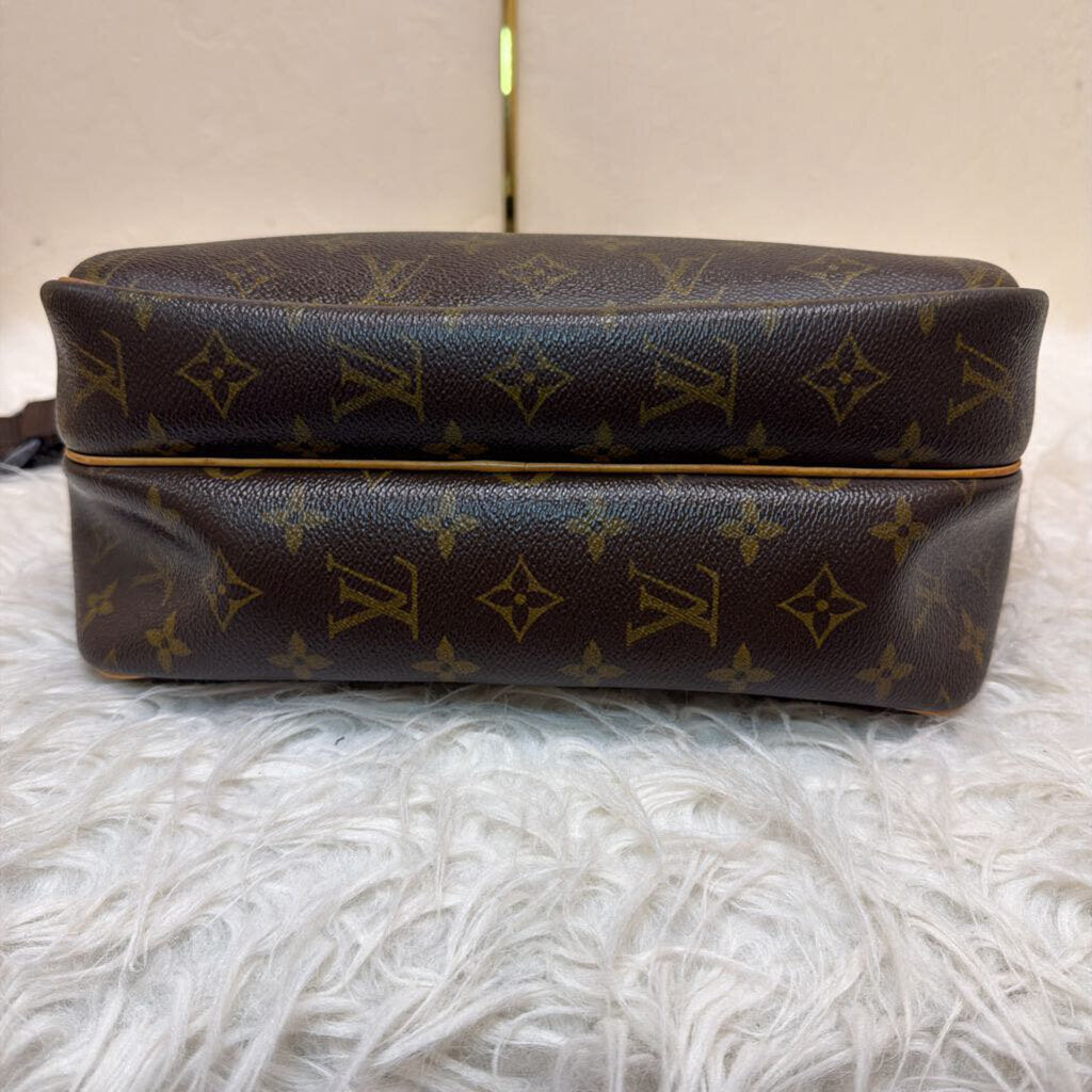 Monogram Reporter PM