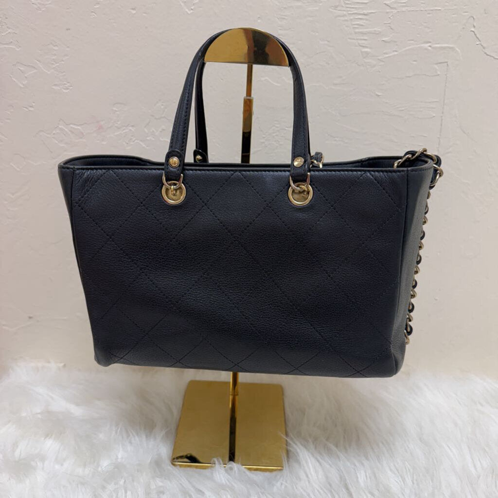 Black Calfskin Neo Soft Shopping Tote