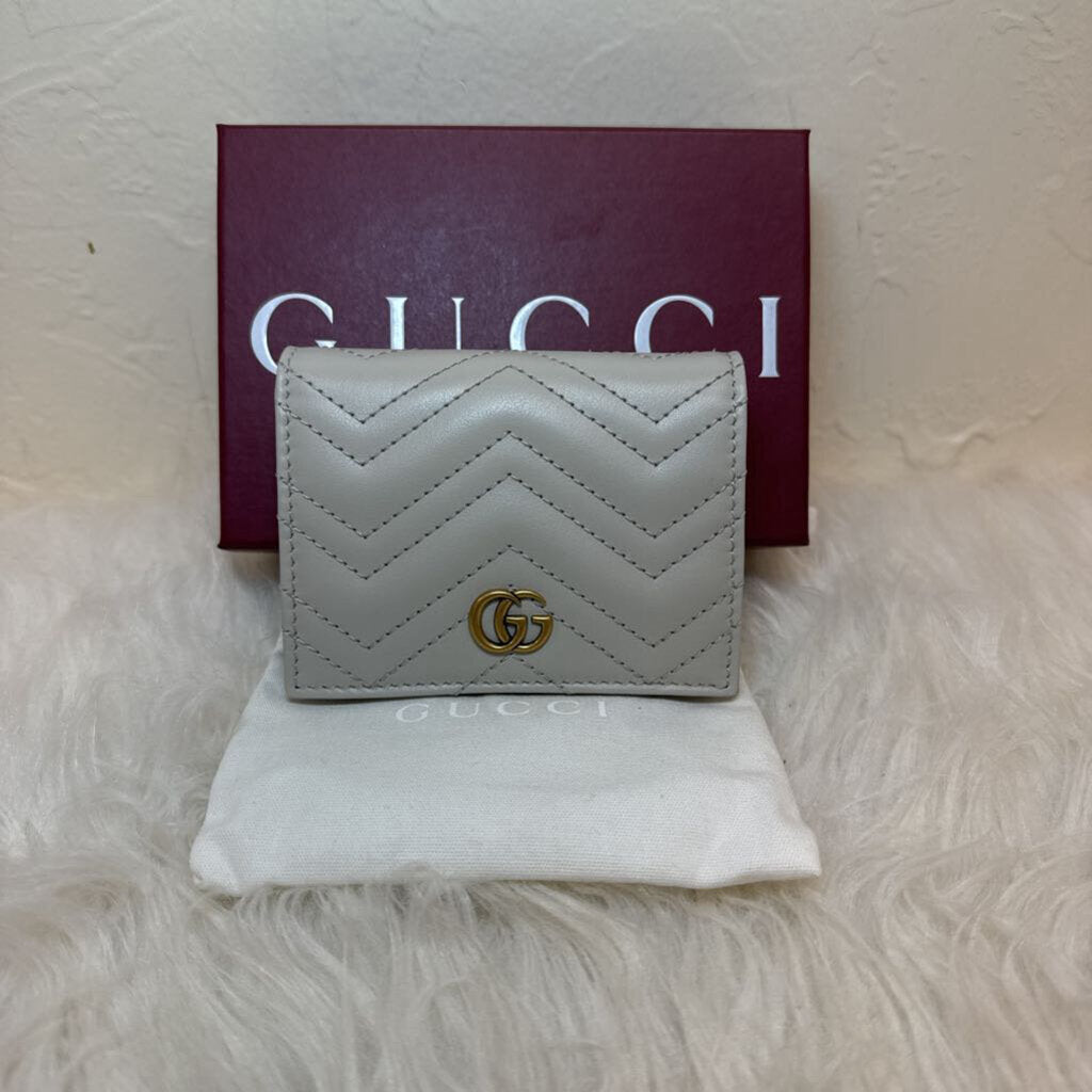 GG Marmont small wallet (New in box w/ Dustbag)