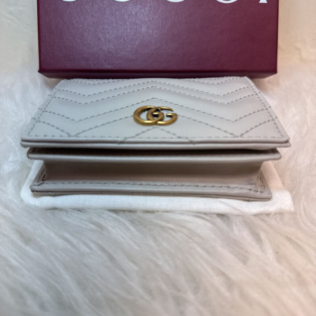 GG Marmont small wallet (New in box w/ Dustbag)