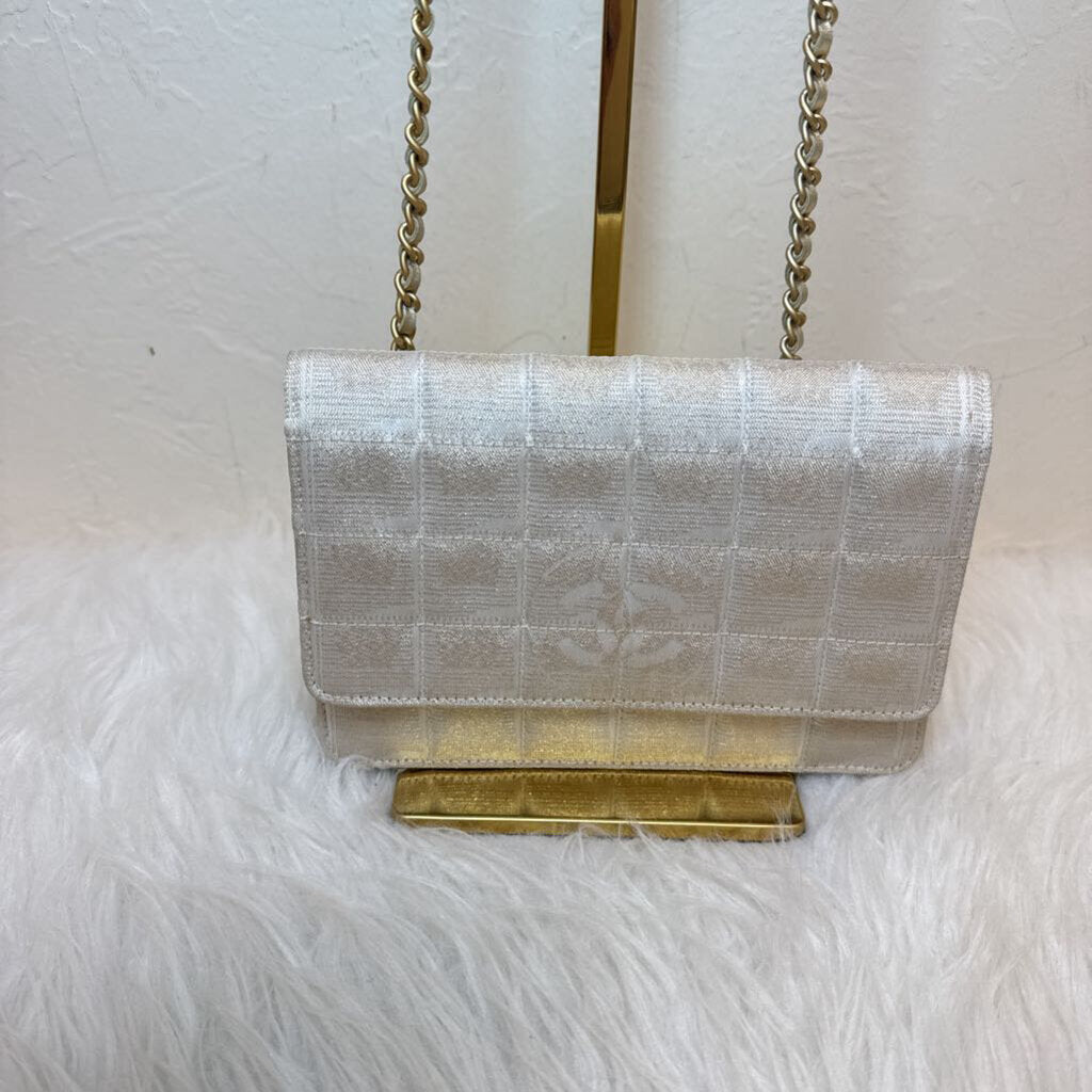 Travel Line Wallet on Chain