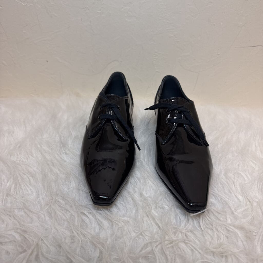 Patent Leather Lace-up Oxfords