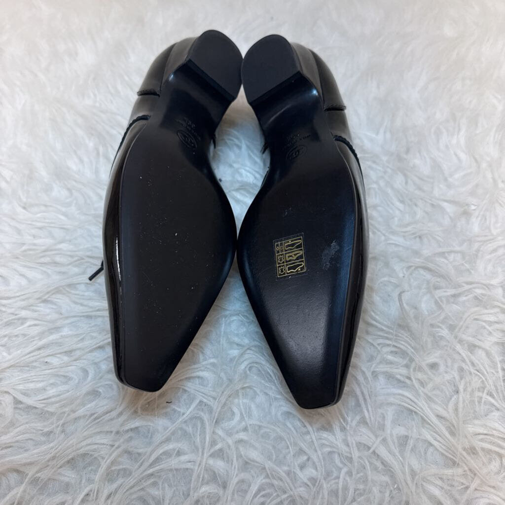 Patent Leather Lace-up Oxfords