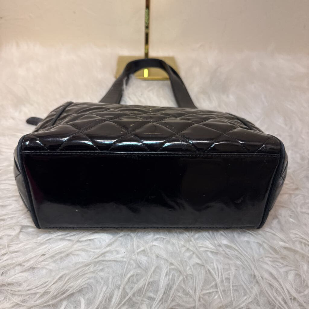 Statement Black Patent Leather Handle Bag