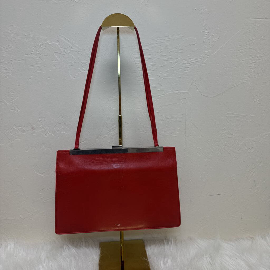 Soft Medium Clasp Bag