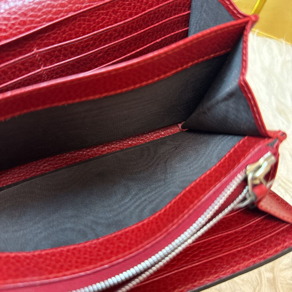 Red Dionysus Wallet on Chain