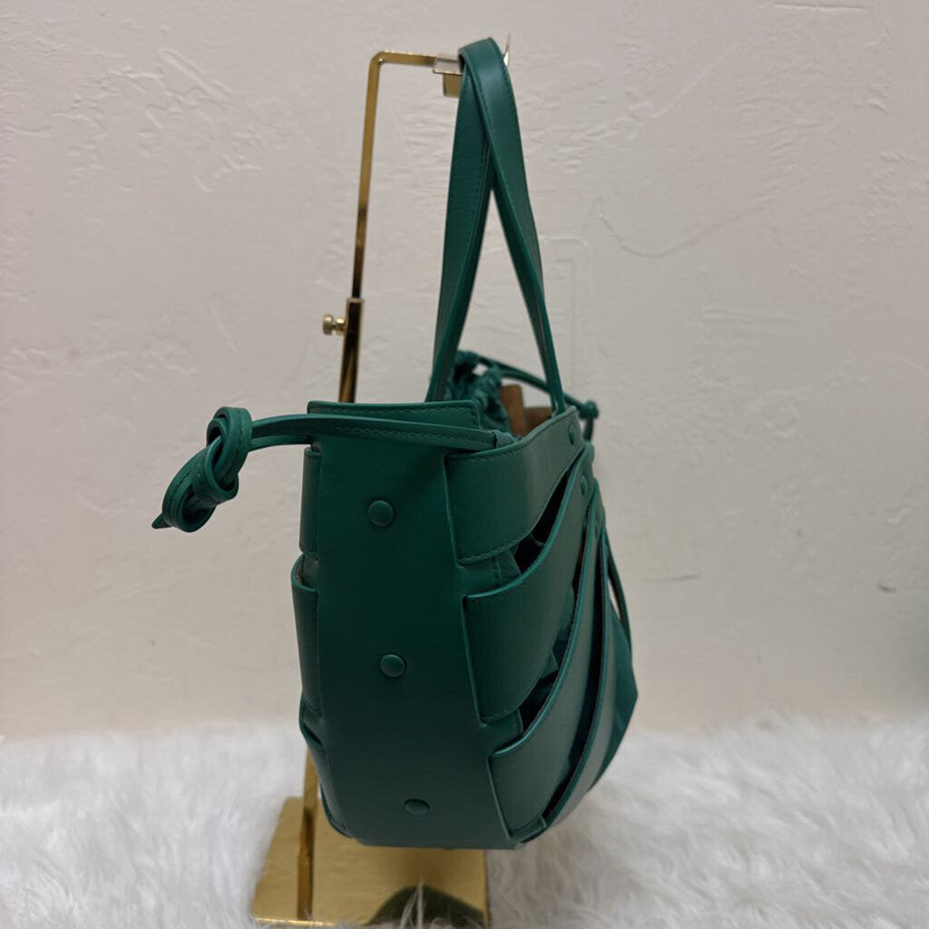 The Shell Bag
