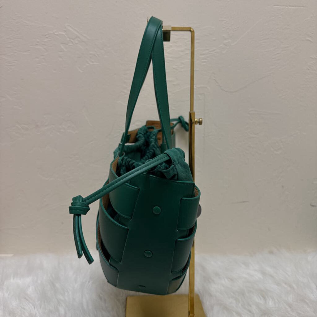 The Shell Bag